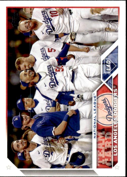 2023 Topps #219 Los Angeles Dodgers